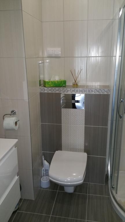 Apartament Nowy Jork Warmia Towers Hotel Olsztyn  Szoba fotó